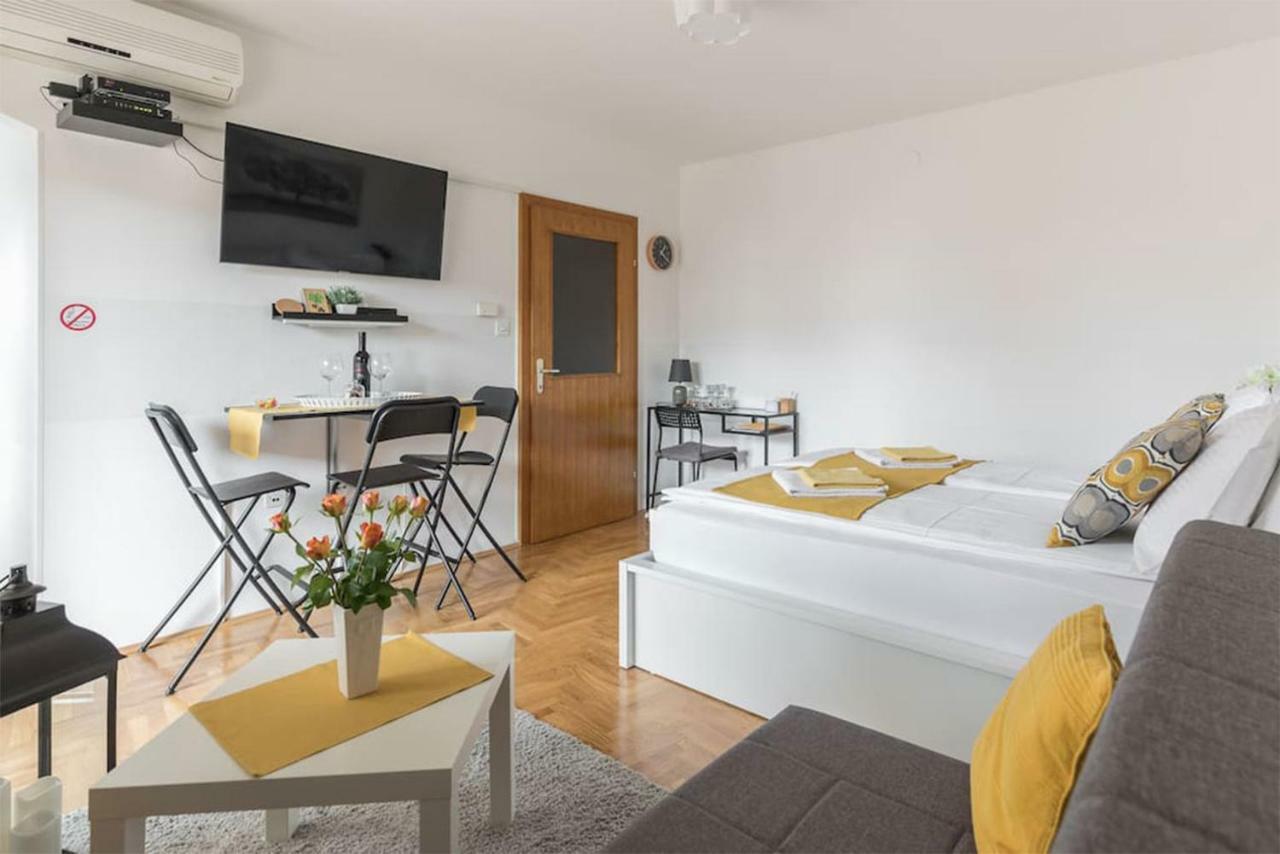 זאגרב Studio Apartman Comodo מראה חיצוני תמונה
